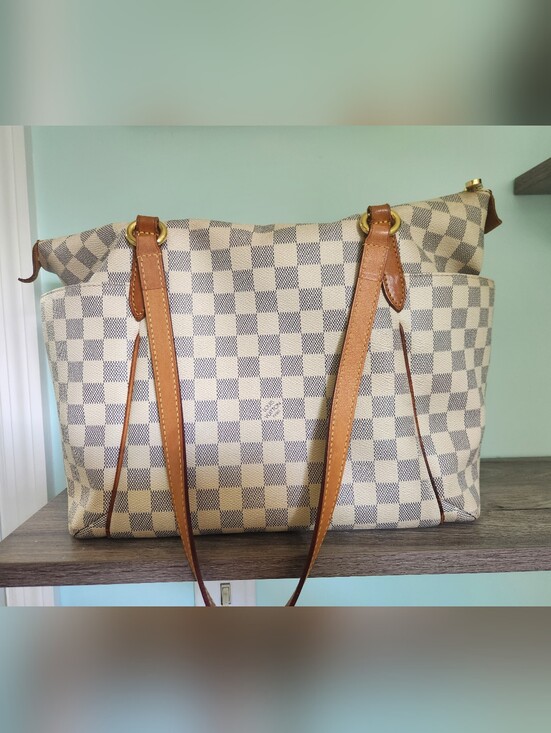 Louis Vuitton Handbags - Louis vuitton damier azur totally mm authentic